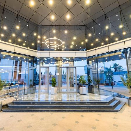 Warwick Riyadh Al Wezarat Exterior photo